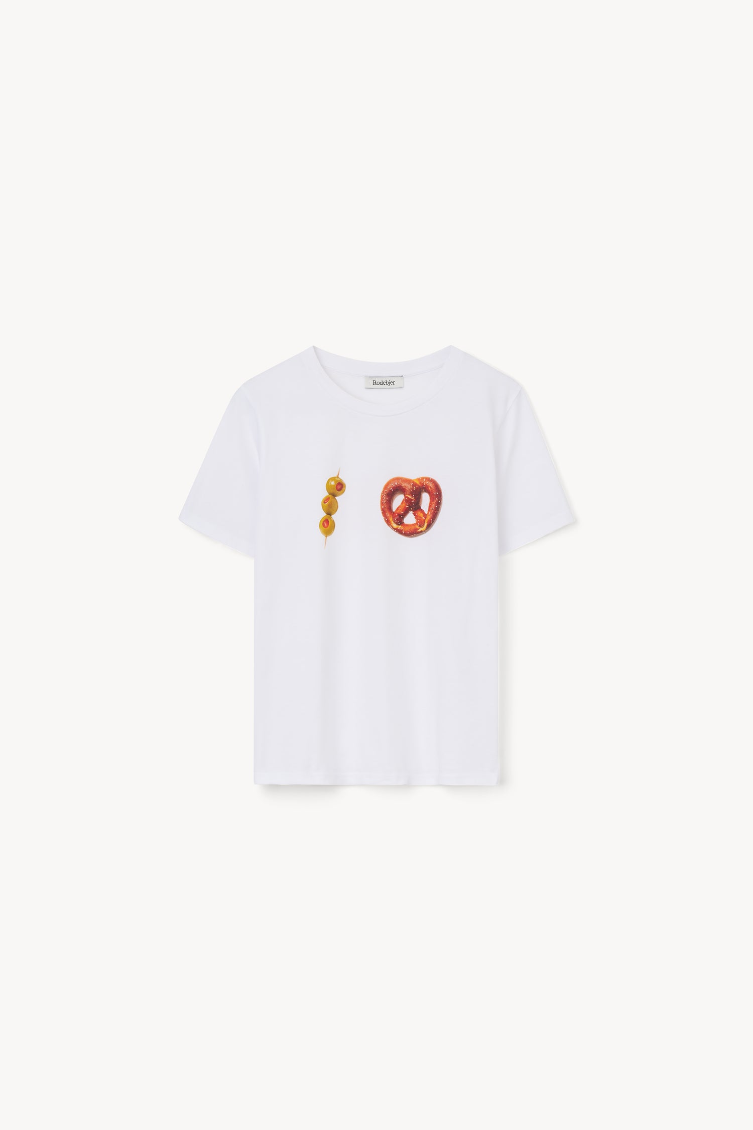 The Margot baby t-shirt with pretzel and olives print