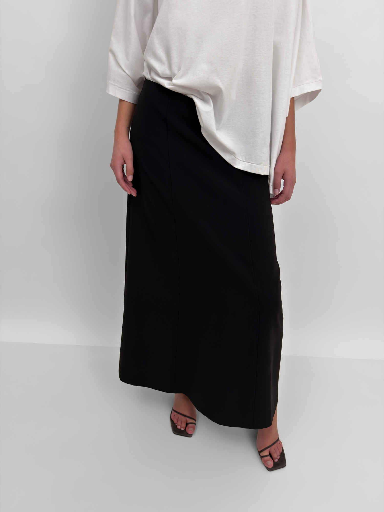 The Marielle fluid bell skirt