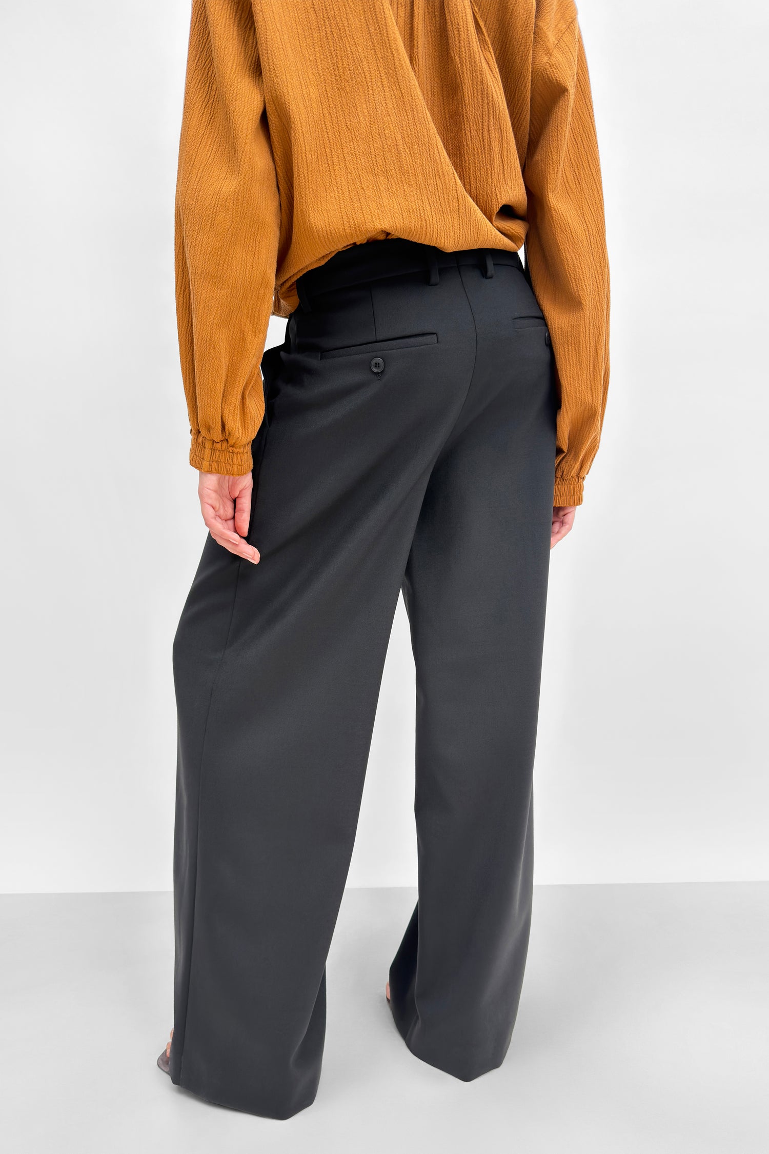 The Lorna pleat suit pant