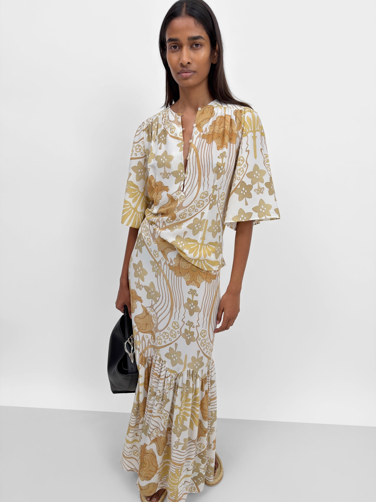 The Wiveka Tulip blouse
